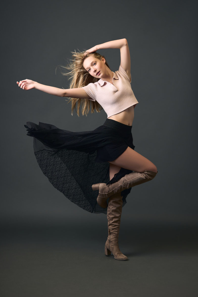 atlanta model dances for fashion portrait